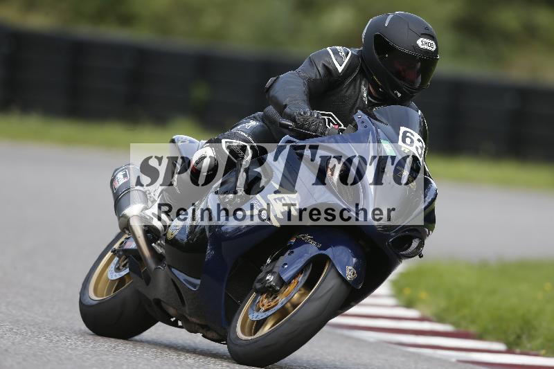 /53 16.09.2025 Track Day Domi Aegerter ADR/Gruppe gruen/63